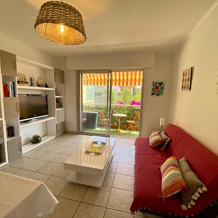 Chez Virginie : Appartement Lumineux Au Calme. Fréjus Exterior foto