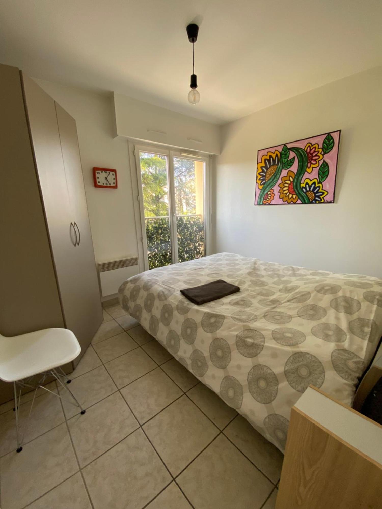 Chez Virginie : Appartement Lumineux Au Calme. Fréjus Exterior foto